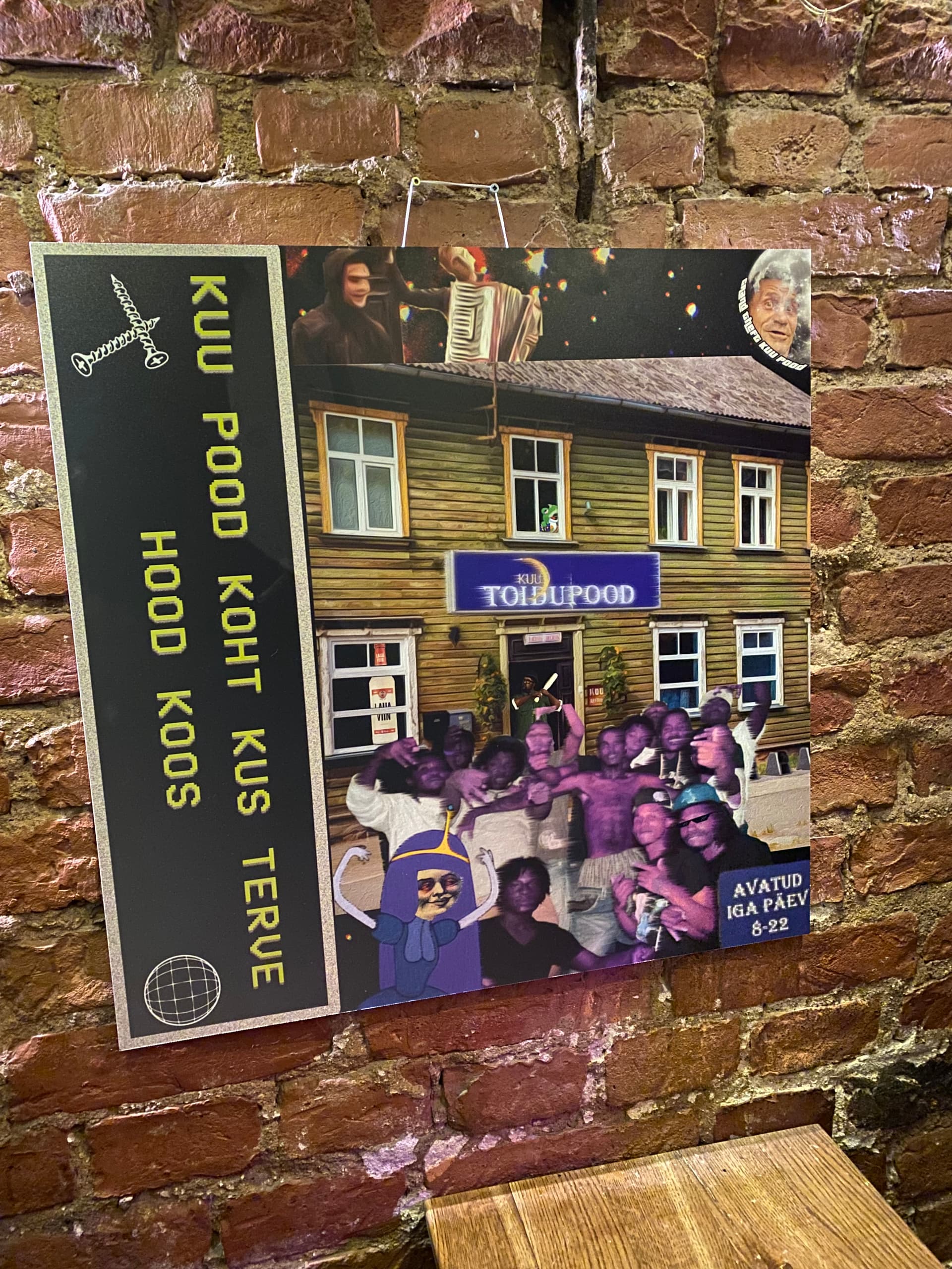 Art show at Kivi Baar — photo 4